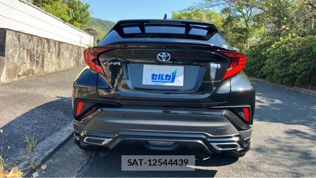 Toyota C-HR 2020-10 8550423-1