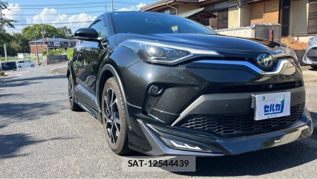 Toyota C-HR 2020-10 8550423-11
