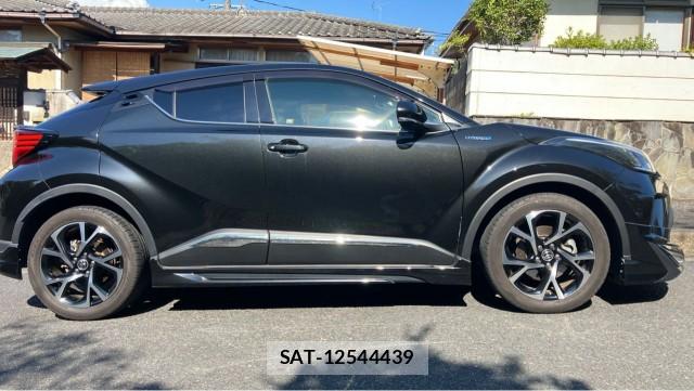 Toyota C-HR 2020-10 8550423-3