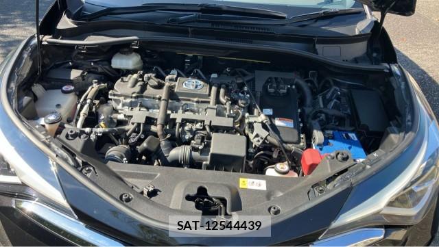 Toyota C-HR 2020-10 8550423-7