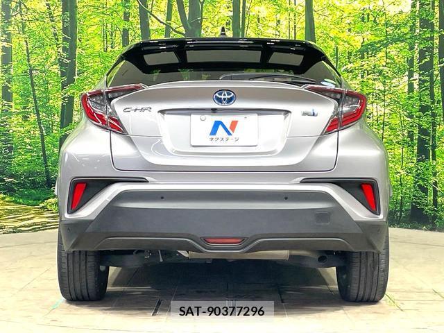 Toyota C-HR 2017-10 8550686-14