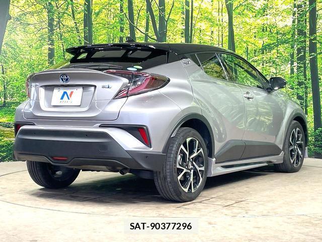 Toyota C-HR 2017-10 8550686-16