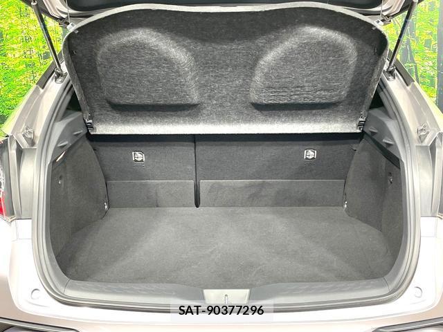 Toyota C-HR 2017-10 8550686-9