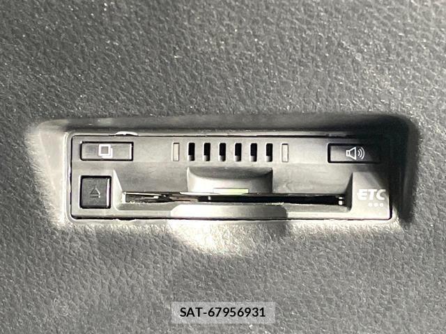 Toyota C-HR 2018-10 8551386-5