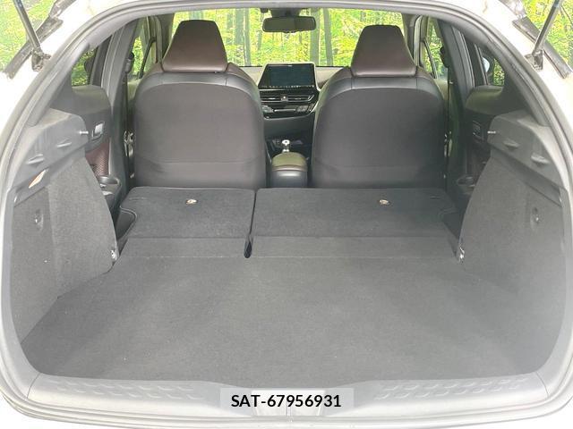 Toyota C-HR 2018-10 8551386-9