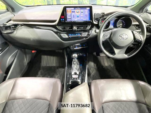 Toyota C-HR 2017-07 8551391-1
