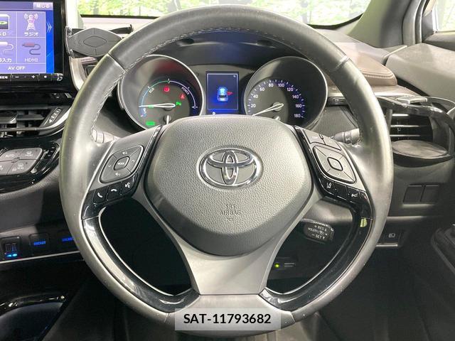 Toyota C-HR 2017-07 8551391-10