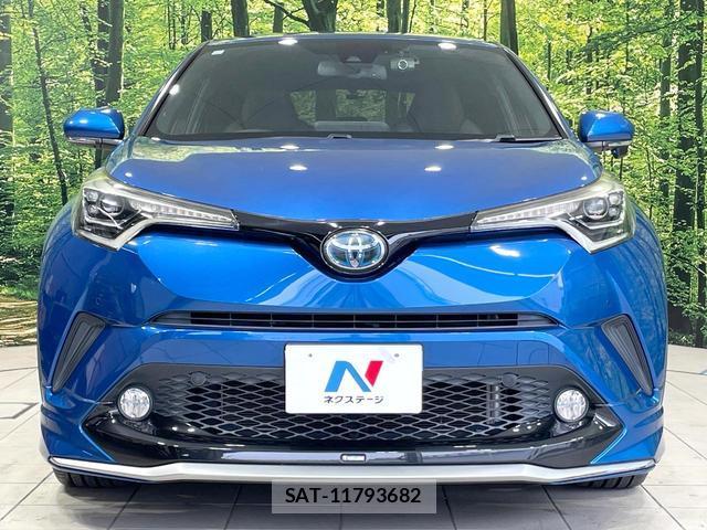 Toyota C-HR 2017-07 8551391-13