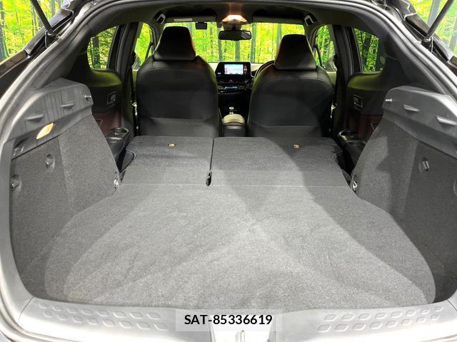 Toyota C-HR 2019-03 8551909-11