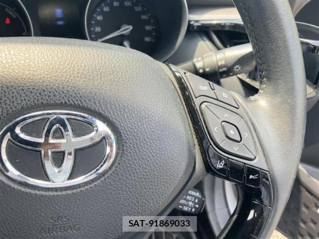 Toyota C-HR 2019-11 8552301-16
