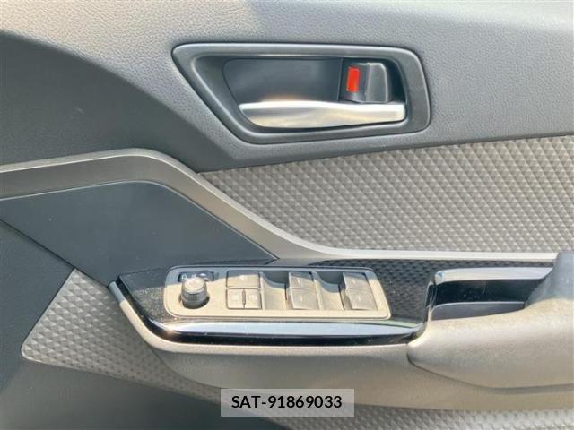 Toyota C-HR 2019-11 8552301-2