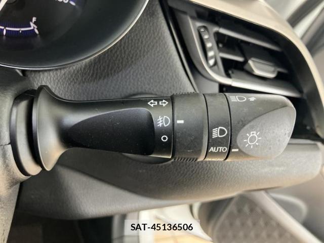 Toyota C-HR 2022-02 8552534-13