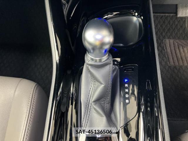 Toyota C-HR 2022-02 8552534-15