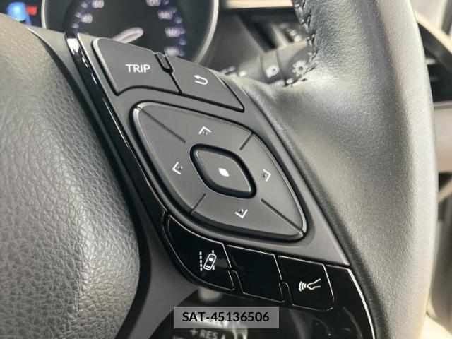 Toyota C-HR 2022-02 8552534-17
