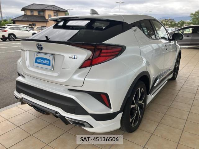 Toyota C-HR 2022-02 8552534-2