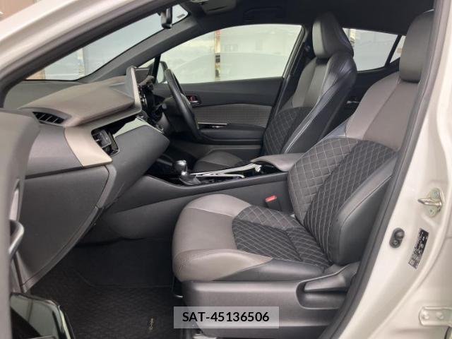 Toyota C-HR 2022-02 8552534-5
