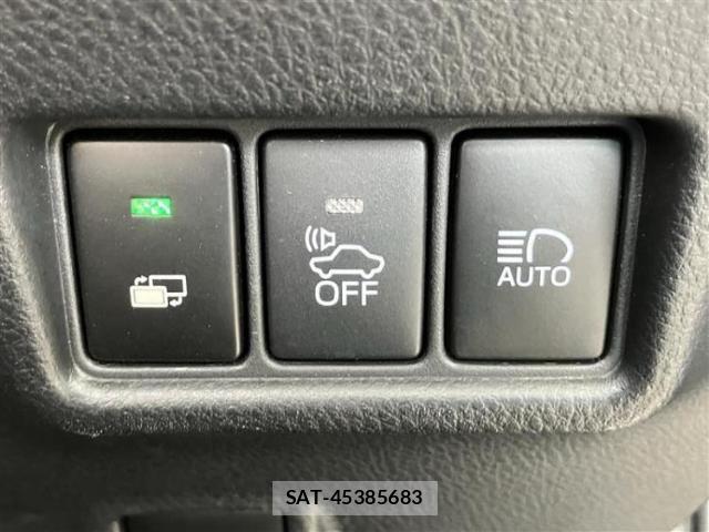 Toyota C-HR 2018-03 8552582-17