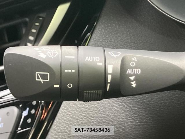Toyota C-HR 2020-11 8552651-15