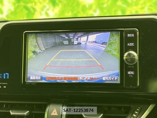 Toyota C-HR 2017-11 8552663-11