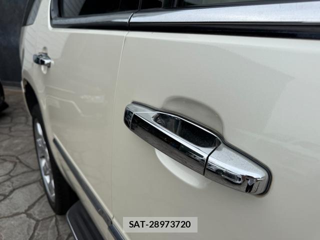 Cadillac ESCALADE 2013-04 8545908-10