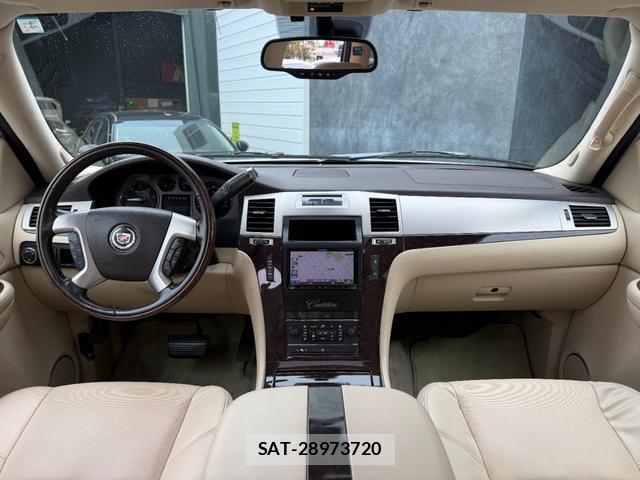 Cadillac ESCALADE 2013-04 8545908-4