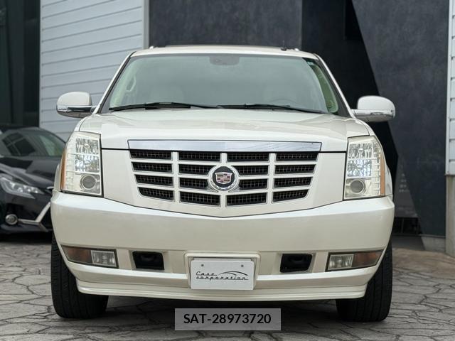 Cadillac ESCALADE 2013-04 8545908-7