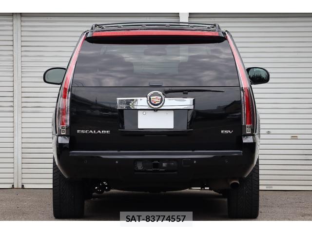Cadillac ESCALADE 2011-06 8549266-13