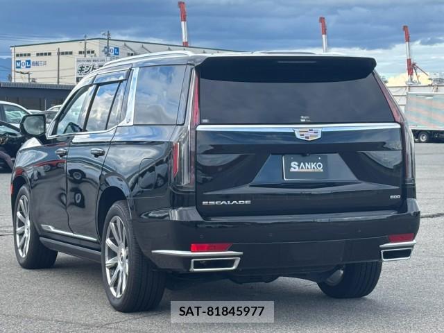 Cadillac ESCALADE 2023-02 8549869-6