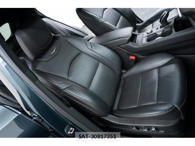 Cadillac XT4 2021-09 8550542-12
