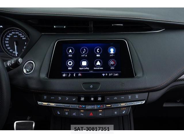 Cadillac XT4 2021-09 8550542-17