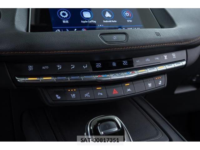 Cadillac XT4 2021-09 8550542-18