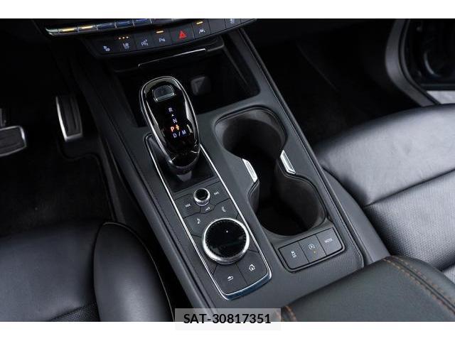 Cadillac XT4 2021-09 8550542-19