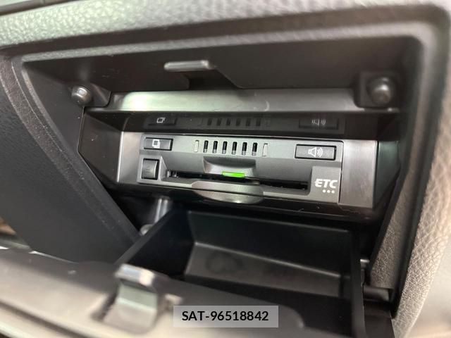 Toyota CAMRY 2017-07 8551363-7