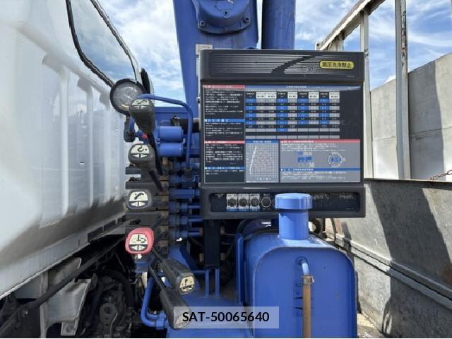 MITSUBISHI FUSO CANTER 2014 8546201-18