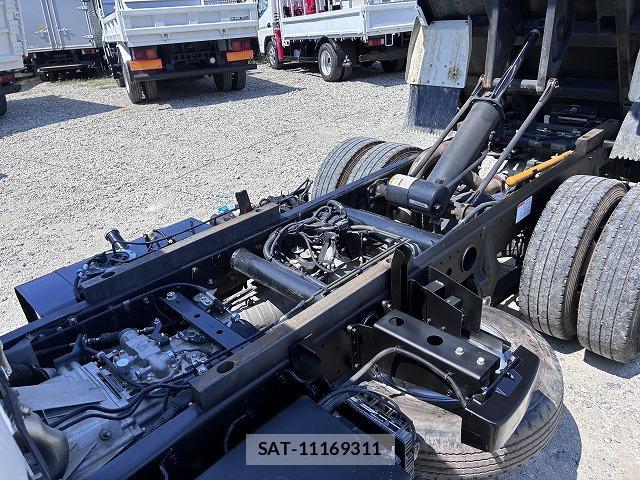 MITSUBISHI FUSO CANTER 2021-04 8546898-17