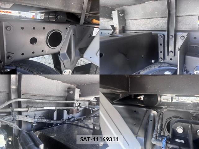 MITSUBISHI FUSO CANTER 2021-04 8546898-9