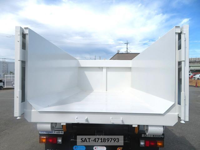 MITSUBISHI FUSO CANTER 2026-06 8547486-11