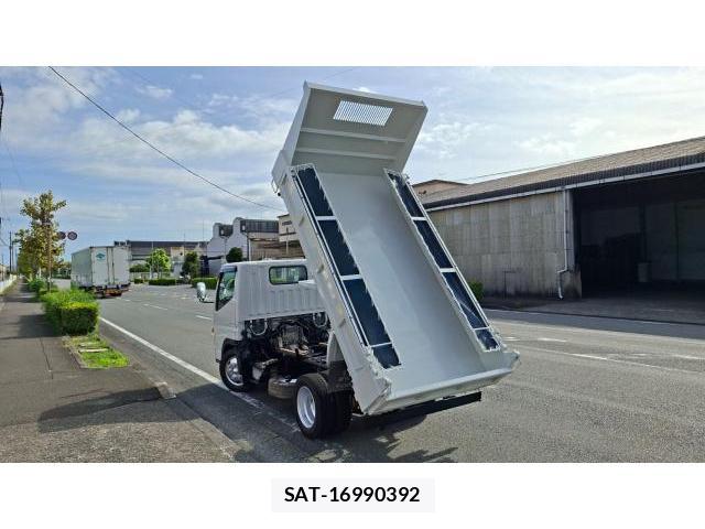 MITSUBISHI FUSO CANTER 2019-07 8548528-1
