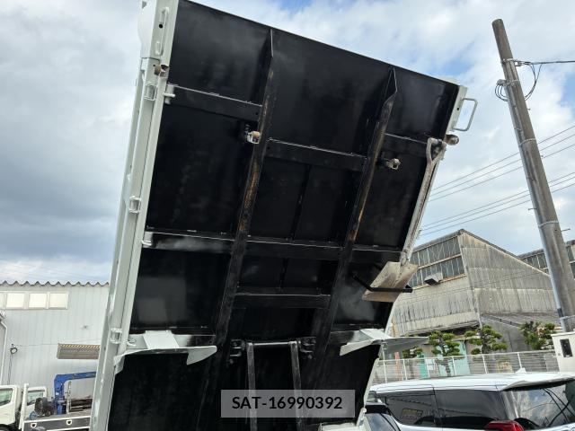 MITSUBISHI FUSO CANTER 2019-07 8548528-11