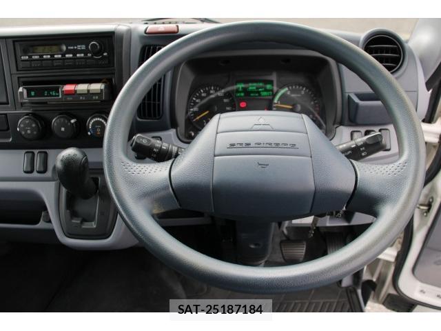 MITSUBISHI FUSO CANTER 2012-10 8548743-19