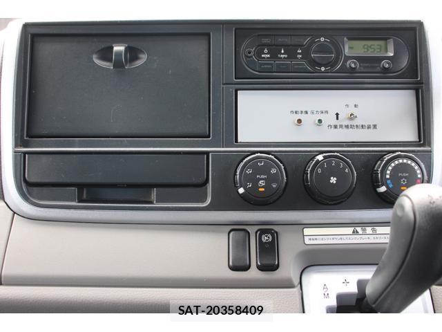 MITSUBISHI FUSO CANTER 2017-03 8548749-14