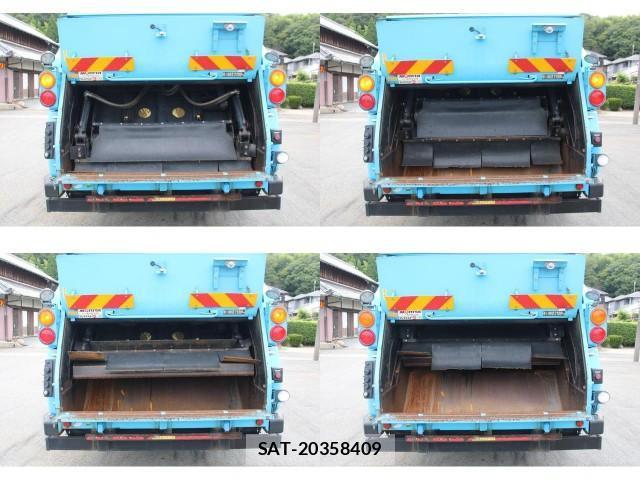 MITSUBISHI FUSO CANTER 2017-03 8548749-3