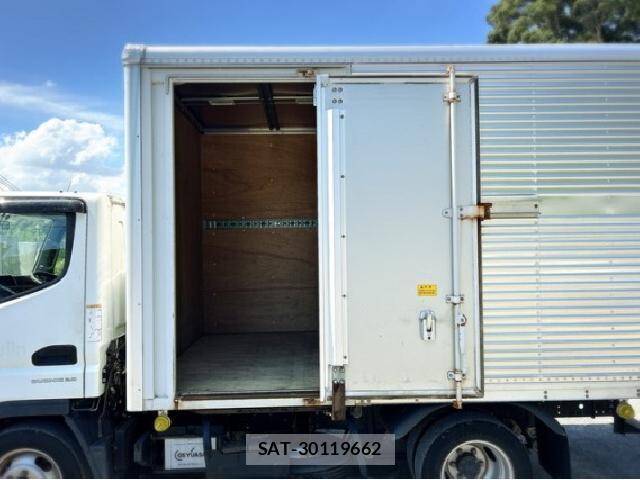 MITSUBISHI FUSO CANTER 2019 8549748-12