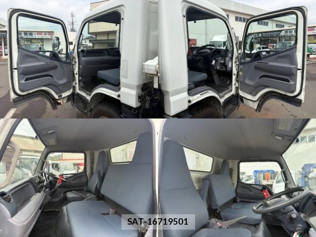 MITSUBISHI FUSO CANTER 2015-12 8549826-16