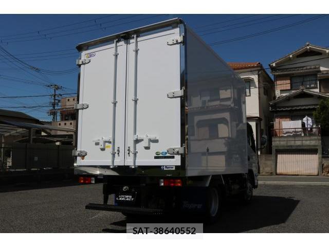 MITSUBISHI FUSO CANTER 2026-05 8551811-1