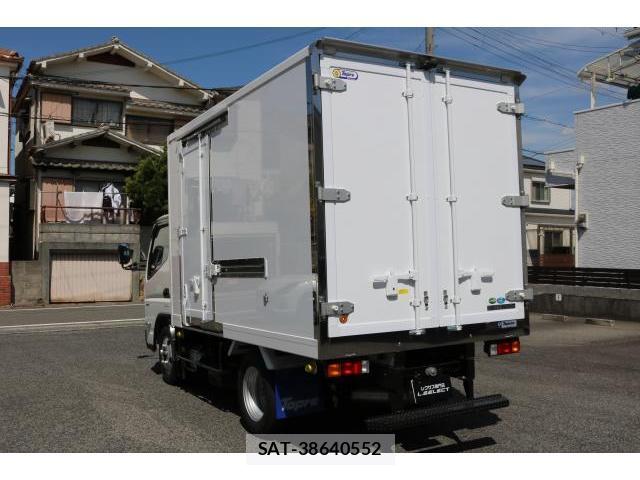 MITSUBISHI FUSO CANTER 2026-05 8551811-5