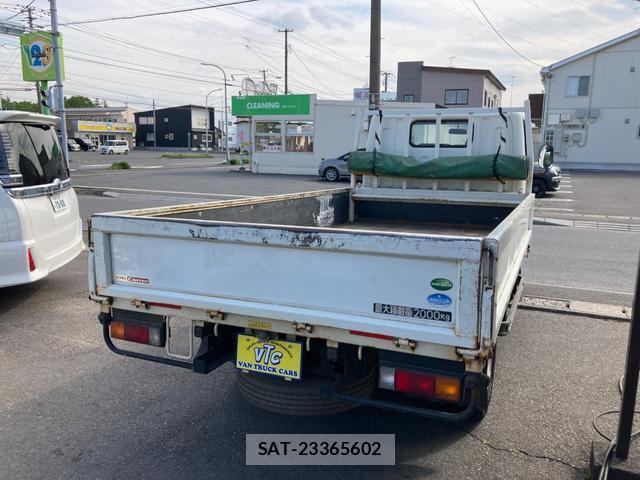 MITSUBISHI FUSO CANTER 2018-04 8551957-12