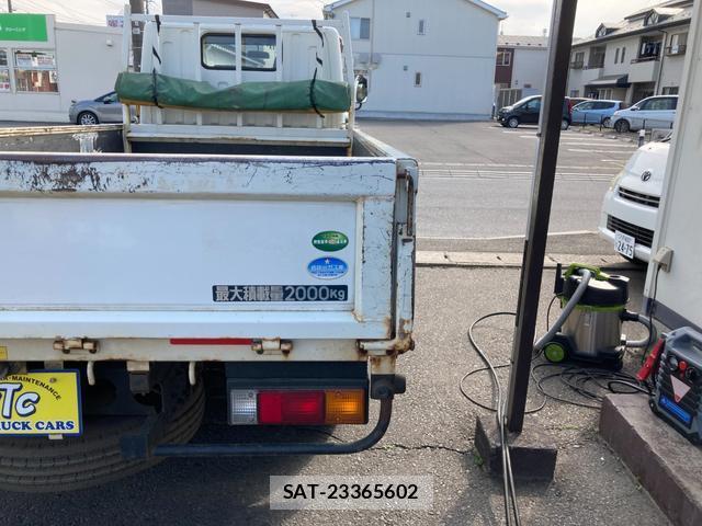 MITSUBISHI FUSO CANTER 2018-04 8551957-15