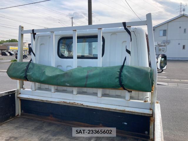 MITSUBISHI FUSO CANTER 2018-04 8551957-19