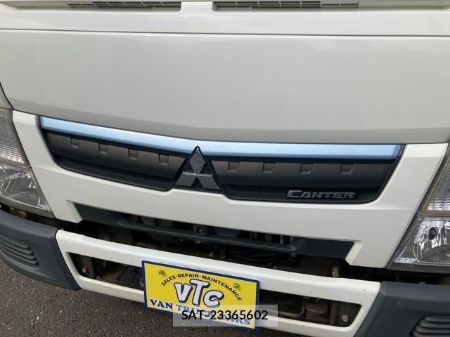 MITSUBISHI FUSO CANTER 2018-04 8551957-5